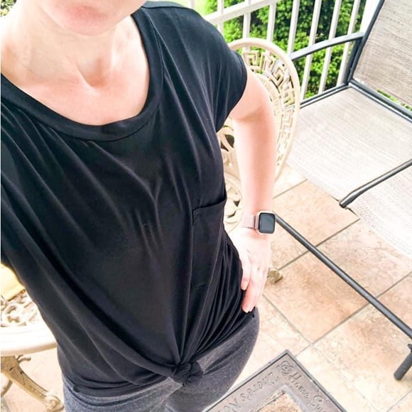 Black Basic Pocket Tee - Picture 2 of 6